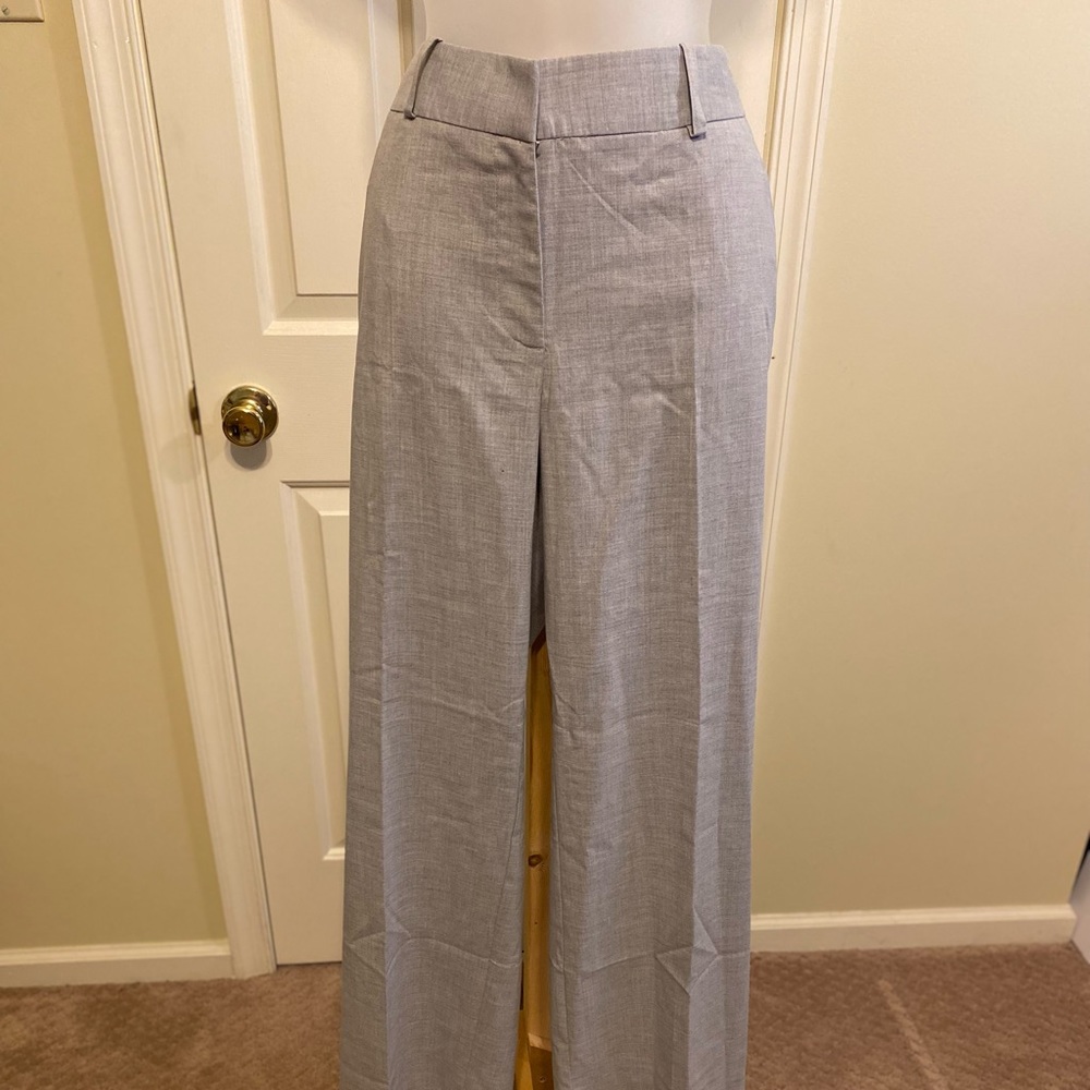 NWT Jaclyn Smith - Light gray trousers, 1 pockets back, Size: 10